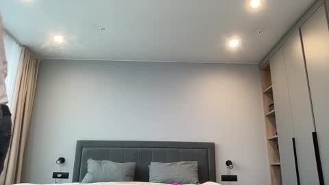 cute_skywalker online show from 10-15-25, 07:08