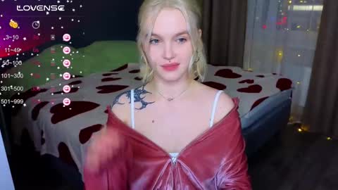 Sue online show from 02-28-25, 04:53