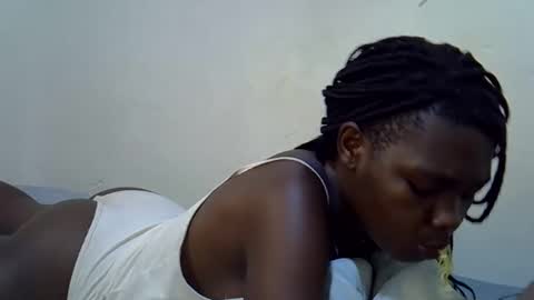 cute_tamara1 online show from 12-17-25, 07:36