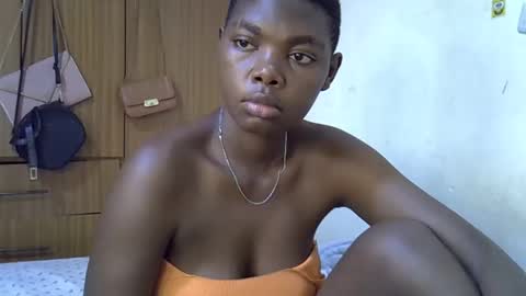 cute_tamara1 online show from 01-19-26, 12:47