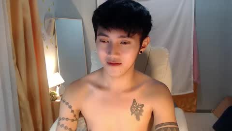 Snapshot of cuteasiancock98 chatting on 10-17-25, 06:54 Steph online show from 10-17-25, 06:54