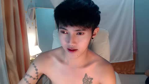 Snapshot of cuteasiancock98 chatting on 10-19-25, 05:13 Steph online show from 10-19-25, 05:13