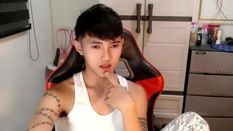 Snapshot of cuteasiancock98 chatting on 05-20-26, 11:11 Steph online show from 05-20-26, 11:11