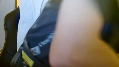 Cuteboy090 online show from 06-20-26, 10:18