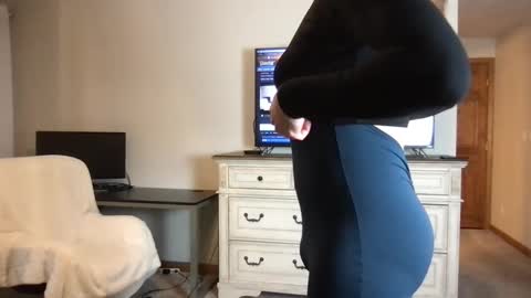 Snapshot of cutebutt_17 chatting on 01-04-25, 08:16 cutebutt_17 online show from 01-04-25, 08:16