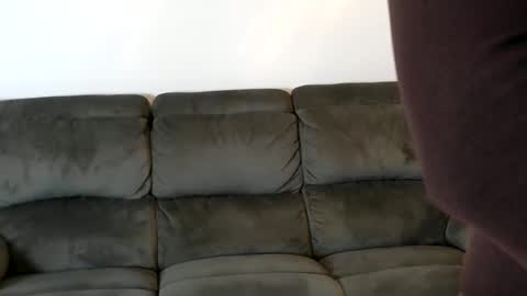 Snapshot of cutebutt_17 chatting on 03-06-25, 05:43 cutebutt_17 online show from 03-06-25, 05:43