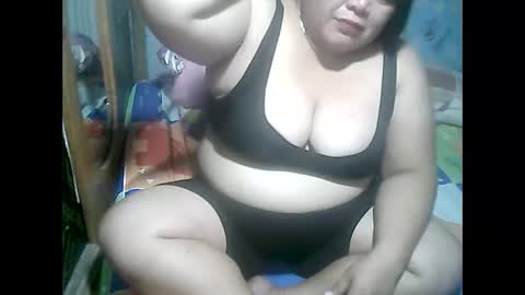 Snapshot of cutechubbyasian chatting on 04-17-26, 01:36 cutechubbyasian online show from 04-17-26, 01:36