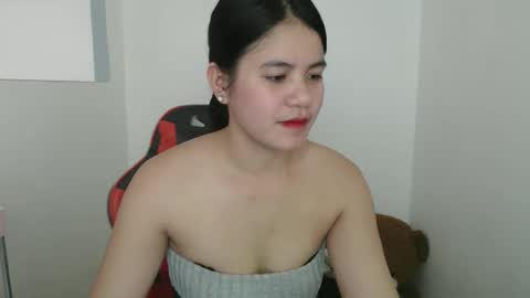 Snapshot of cutecindy2000 chatting on 03-05-25, 02:36 cutecindy2000 online show from 03-05-25, 02:36