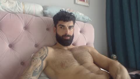 Snapshot of cuteeboy chatting on 01-25-25, 12:05 cuteeboy online show from 01-25-25, 12:05