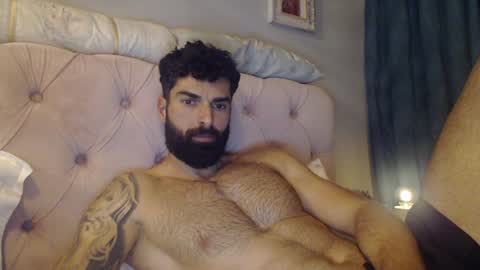 Snapshot of cuteeboy chatting on 01-25-25, 06:57 cuteeboy online show from 01-25-25, 06:57