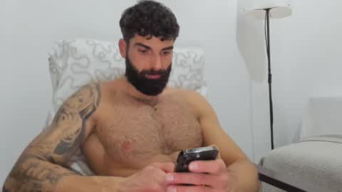 Snapshot of cuteeboy chatting on 02-15-25, 09:26 cuteeboy online show from 02-15-25, 09:26