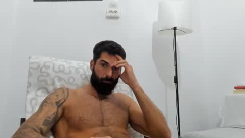 cuteeboy online show from 10-29-25, 03:58