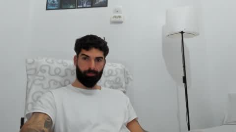 cuteeboy online show from 12-16-25, 06:51