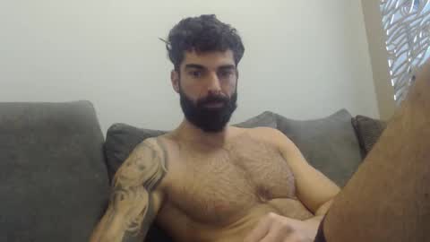 cuteeboy online show from 12-21-25, 07:59