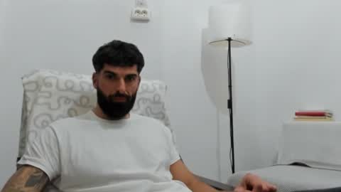 cuteeboy online show from 12-21-25, 08:49