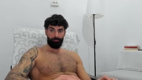 cuteeboy online show from 02-17-26, 01:51