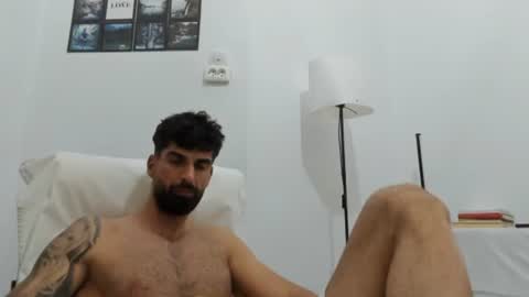 Snapshot of cuteeboy chatting on 06-26-26, 06:12 cuteeboy online show from 06-26-26, 06:12