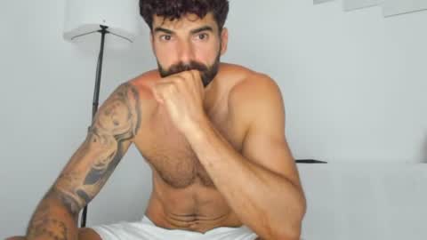 Snapshot of cuteeboy chatting on 07-14-26, 04:39 cuteeboy online show from 07-14-26, 04:39