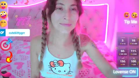 Snapshot of cuteee_kitty chatting on 05-29-26, 12:30 Kitty online show from 05-29-26, 12:30