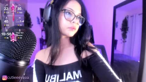 Snapshot of cuteeeva18 chatting on 02-28-25, 03:59 Eva online show from 02-28-25, 03:59