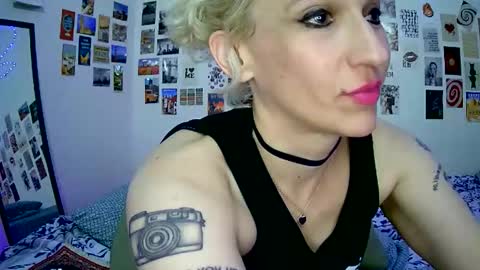 Bella online show from 02-08-26, 06:06