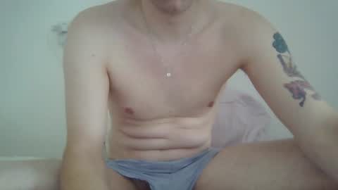 Snapshot of cuteguy696988432323 chatting on 07-25-26, 09:51 cuteguy696988432323 online show from 07-25-26, 09:51