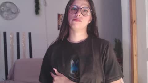 Snapshot of cutehaome chatting on 10-06-25, 03:31 haome online show from 10-06-25, 03:31