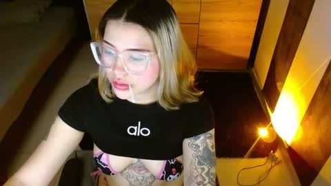isabella online show from 07-17-26, 07:08