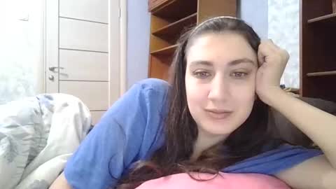 cutekattie online show from 11-26-25, 05:19