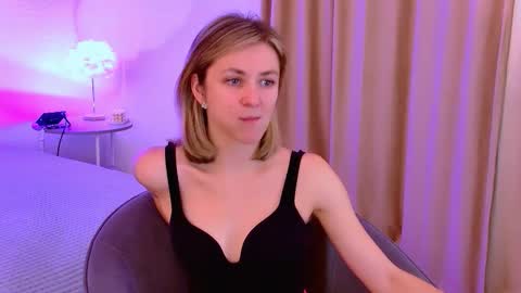 cutemirage online show from 11-27-25, 02:30