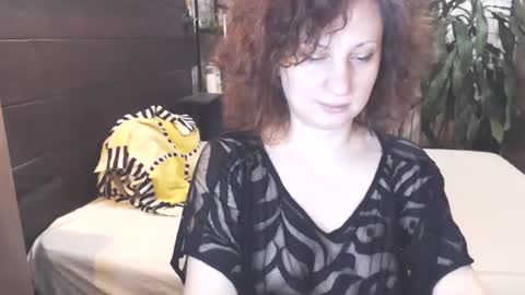 Snapshot of cutemoan chatting on 01-21-25, 10:19 Rita online show from 01-21-25, 10:19