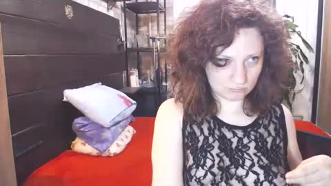 Snapshot of cutemoan chatting on 09-20-25, 09:49 Rita online show from 09-20-25, 09:49