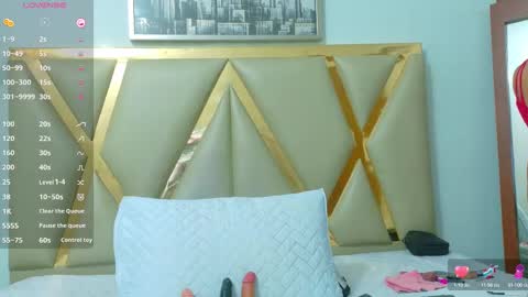 cutepetitee online show from 09-21-25, 08:32