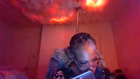 mary mack online show from 02-15-25, 02:26