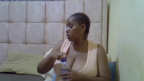 Snapshot of cutestebony1 chatting on 01-13-26, 11:32 cutestebony1 online show from 01-13-26, 11:32