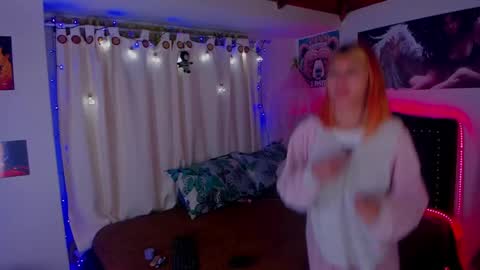 Snapshot of cuteweed420 chatting on 01-27-25, 05:47 cuteweed420 online show from 01-27-25, 05:47