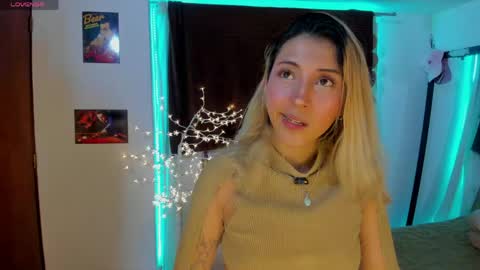 Snapshot of cuteweed420 chatting on 06-04-26, 10:27 cuteweed420 online show from 06-04-26, 10:27