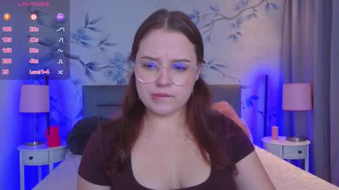 Snapshot of cutie__cutiee_ chatting on 09-14-25, 09:58 Nika online show from 09-14-25, 09:58