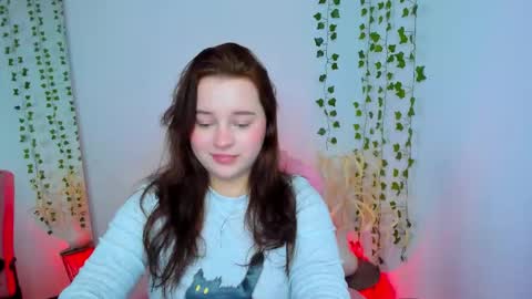 Snapshot of cutie__cutiee_ chatting on 02-20-26, 01:55 Nika online show from 02-20-26, 01:55