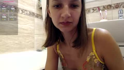 Snapshot of cutie_and_sexy chatting on 12-16-24, 04:23 Alisa online show from 12-16-24, 04:23