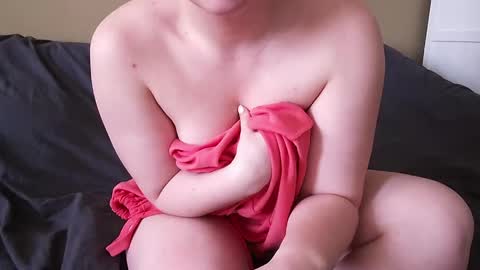 cutie_peach online show from 06-04-26, 09:48