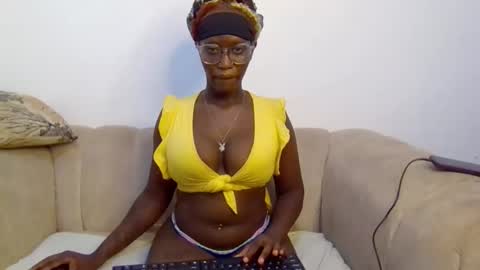 CUTIE online show from 04-17-26, 12:19