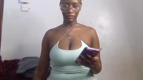 CUTIE online show from 06-22-26, 05:48