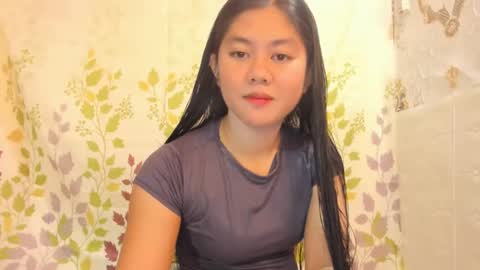 Snapshot of cutieasiantreasure chatting on 01-04-25, 06:41 pinaybeauty online show from 01-04-25, 06:41
