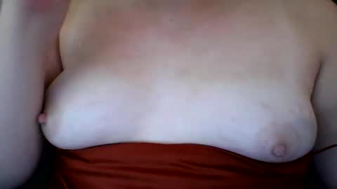 Snapshot of cutiecaleighxo chatting on 10-02-25, 06:37 cutiecaleighxo online show from 10-02-25, 06:37