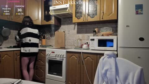 Snapshot of cutiekitty_cb chatting on 12-19-24, 12:01 cutiekitty_cb online show from 12-19-24, 12:01