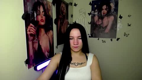 Emma online show from 09-28-25, 06:57