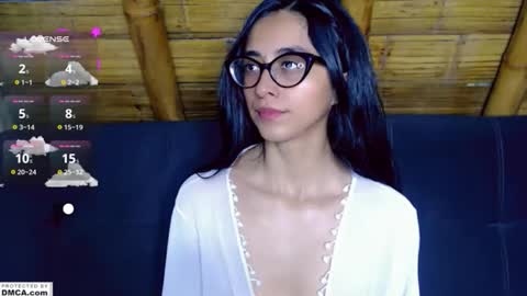 Snapshot of cutte_kitty_ chatting on 05-22-26, 10:48 miss ari online show from 05-22-26, 10:48