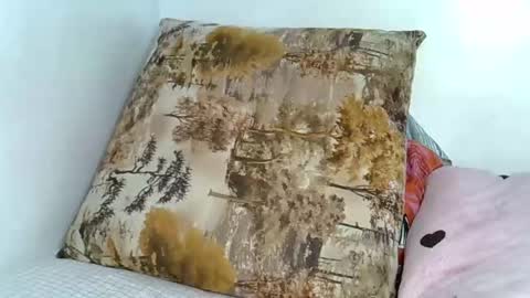 Snapshot of cuttey_slim chatting on 09-11-25, 12:16 cuttey_slim online show from 09-11-25, 12:16