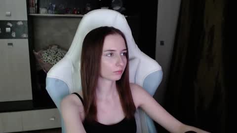 Cutti Crystal online show from 10-29-25, 07:04